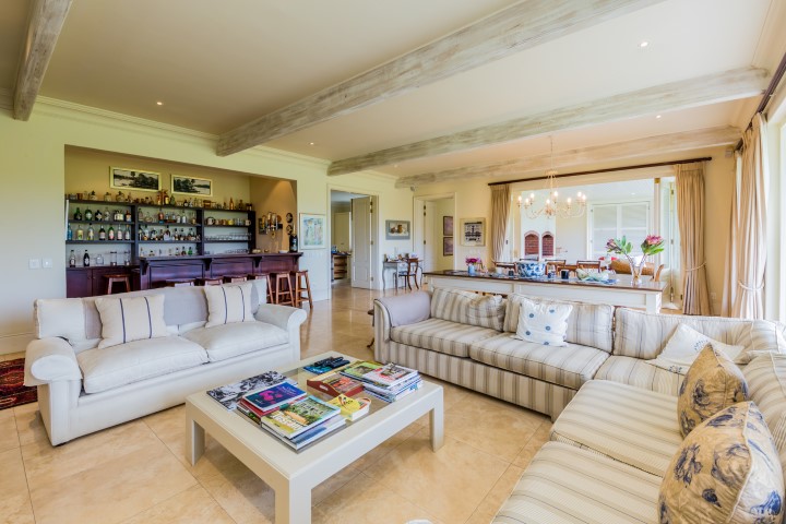 5 Bedroom Property for Sale in Constantia Western Cape